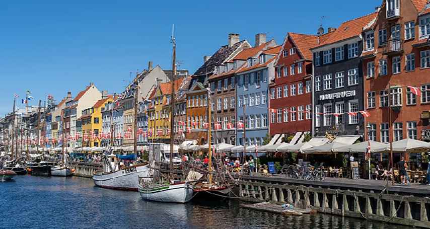 Continental Currents: A World Affairs Voyage From Copenhagen to the Cotswolds